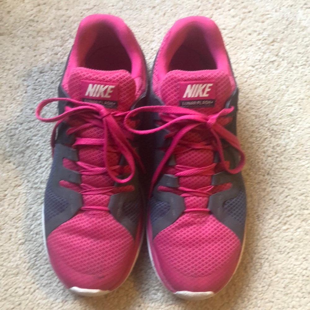 Pink nike shoes